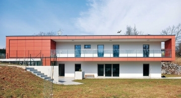novica 1