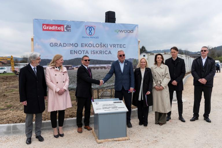 Grundstein für neuen Kindergarten in Mengeš (Slowenien) gelegt